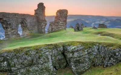 Châteaux, jardins et champs de bataille l&rsquo;appel des îles historiques
